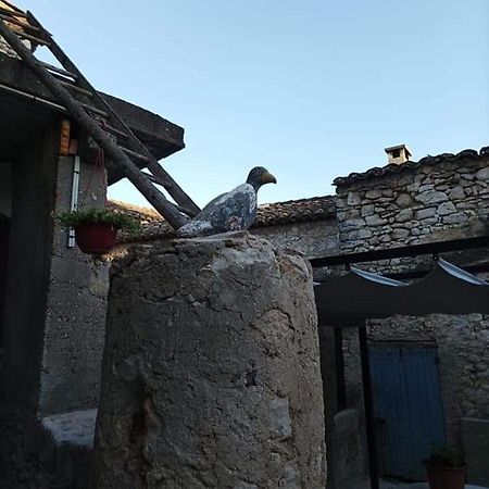 L Atelier De Raymond Apart otel Verfeuil Dış mekan fotoğraf