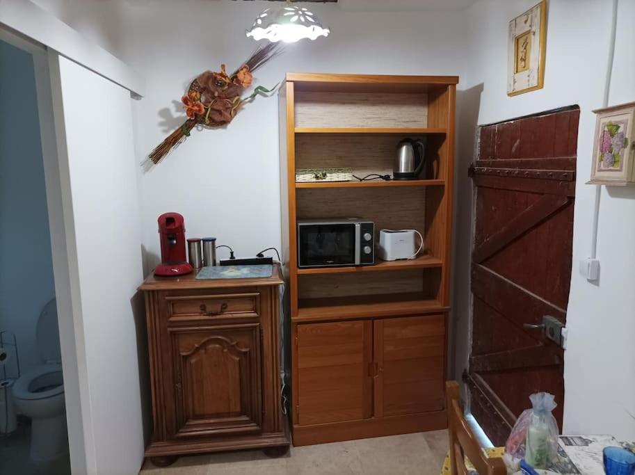 L Atelier De Raymond Apart otel Verfeuil Dış mekan fotoğraf