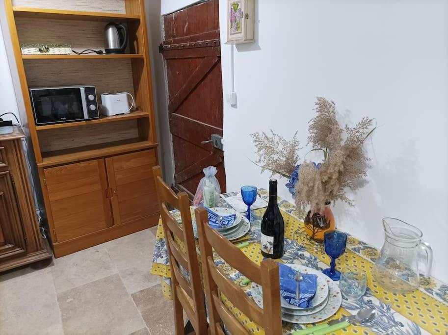 L Atelier De Raymond Apart otel Verfeuil Dış mekan fotoğraf